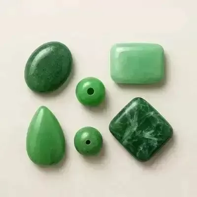 Зелени камъни