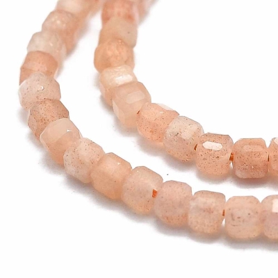 Лунен камък мъниста фасетирано кубче 2x2x2 мм, "Peach Moonstone" - наниз 39 см  